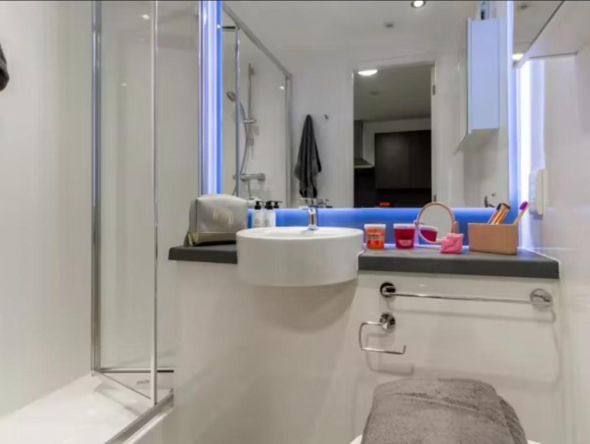 Modern Rooms In Wembley, Sk Londres Exterior foto